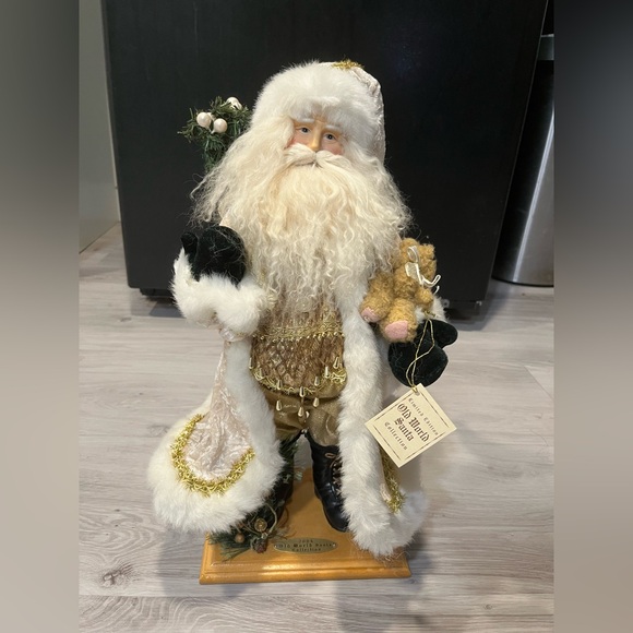 Elegant Old‎ World Santa 2004 Limited

Edition Gold and White... - Picture 1 of 10
